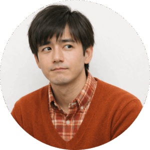 採用について相談している様子